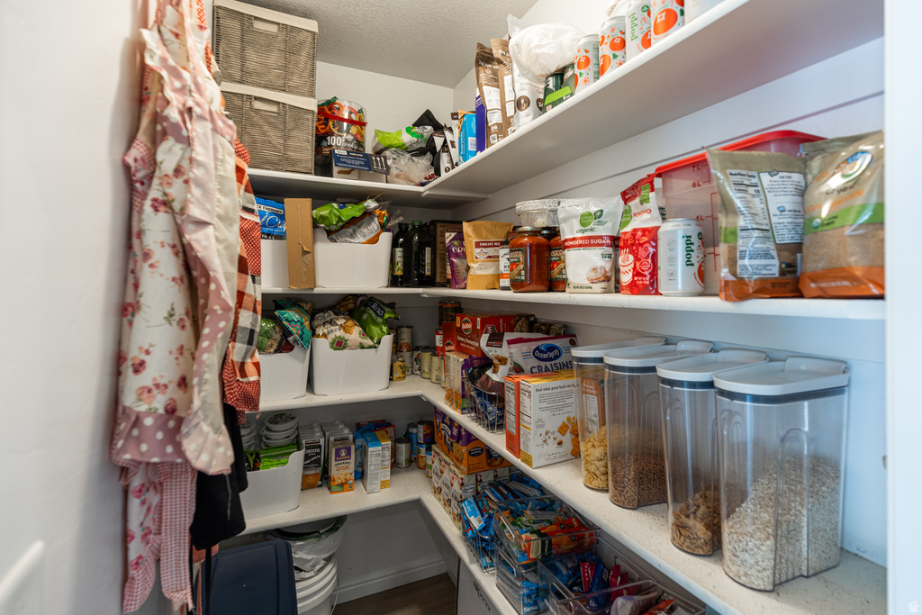 953 N CAMBRIA DR North Salt Lake, UT 84054