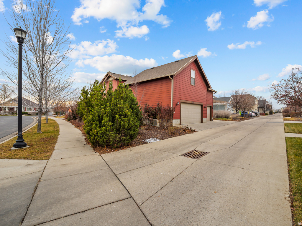 4172 W LAKE BRIDGE DR #1 South Jordan, UT 84009