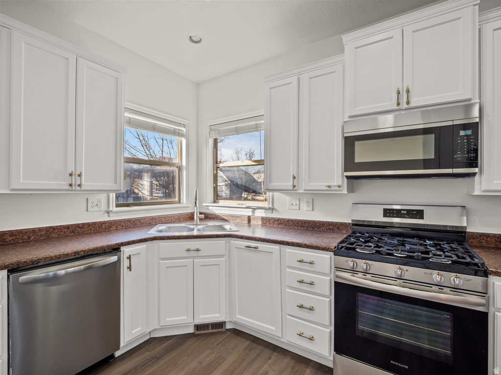 4172 W LAKE BRIDGE DR #1 South Jordan, UT 84009