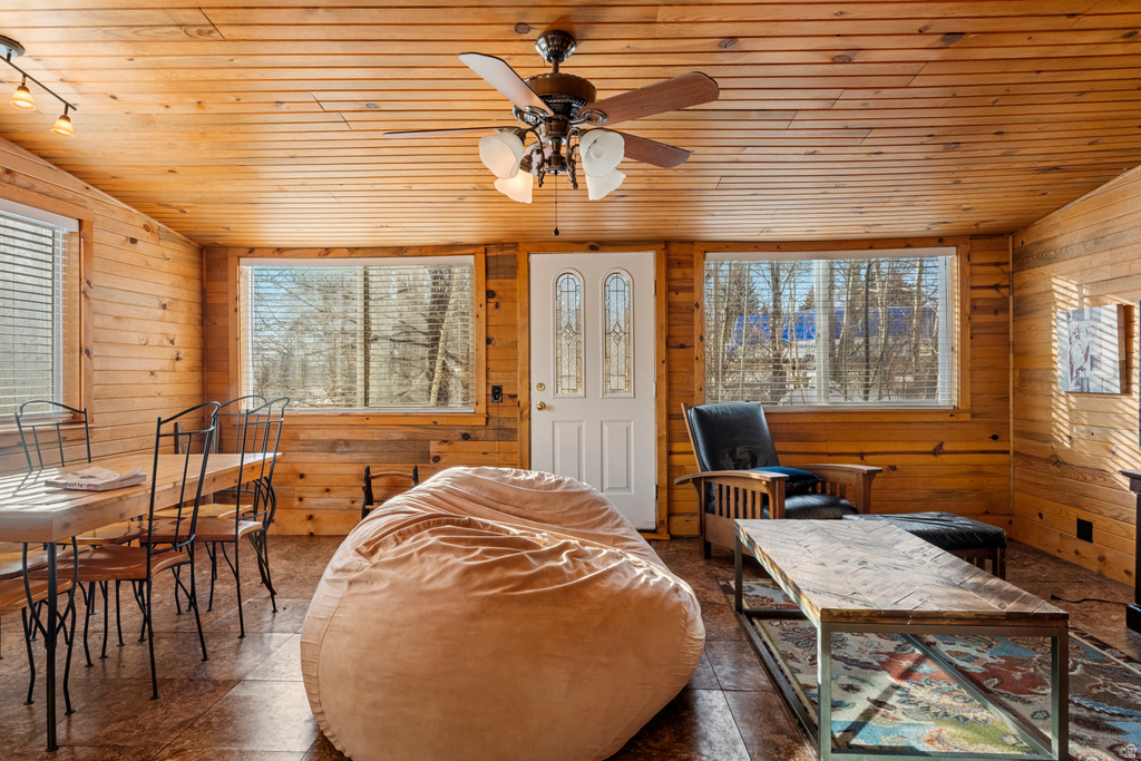 275 N DEER DR Saint Charles, ID 83272