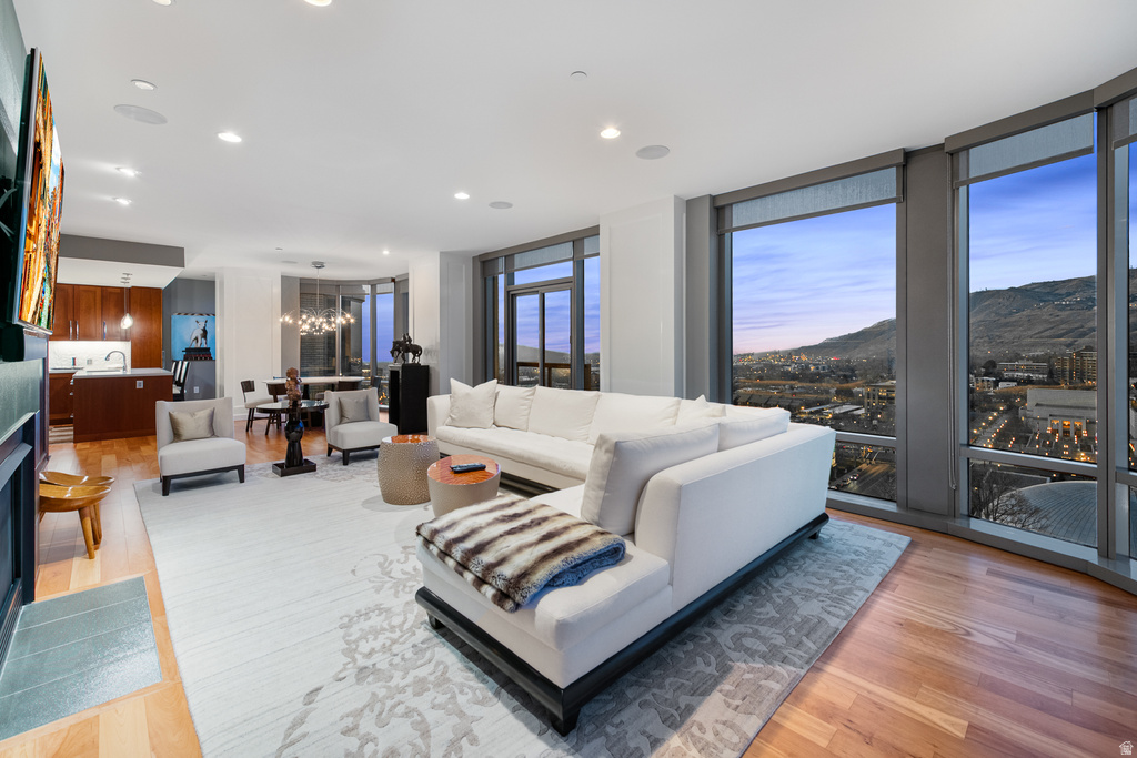 99 W SOUTH TEMPLE ST #1607 Salt Lake City, UT 84101