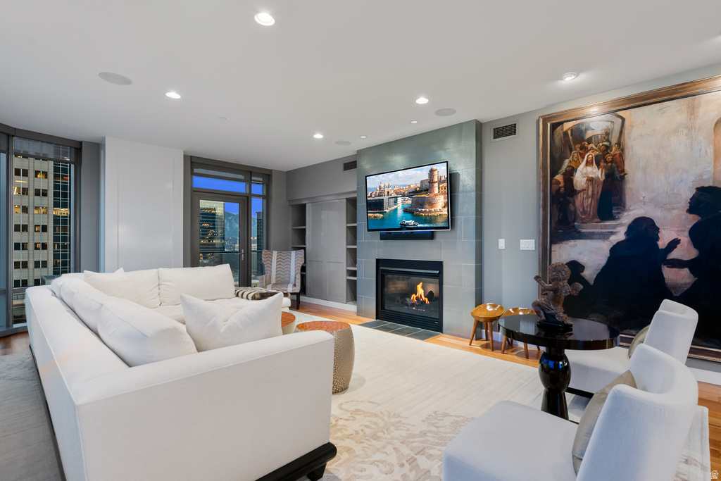 99 W SOUTH TEMPLE ST #1607 Salt Lake City, UT 84101