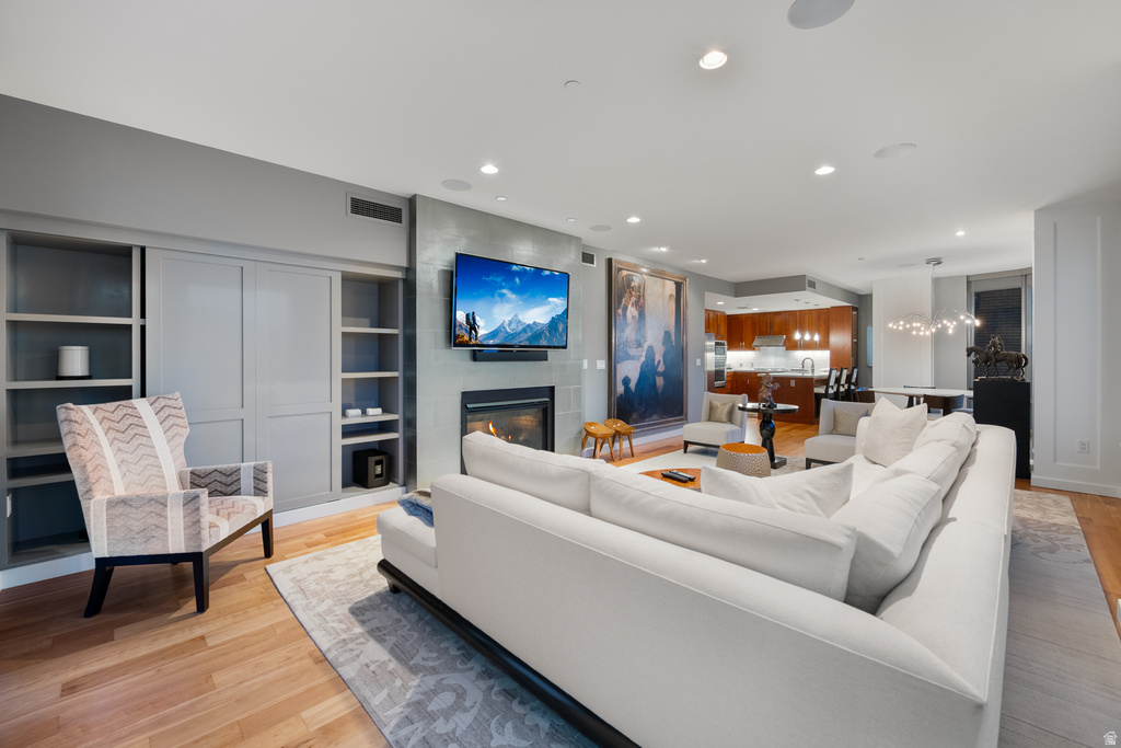 99 W SOUTH TEMPLE ST #1607 Salt Lake City, UT 84101