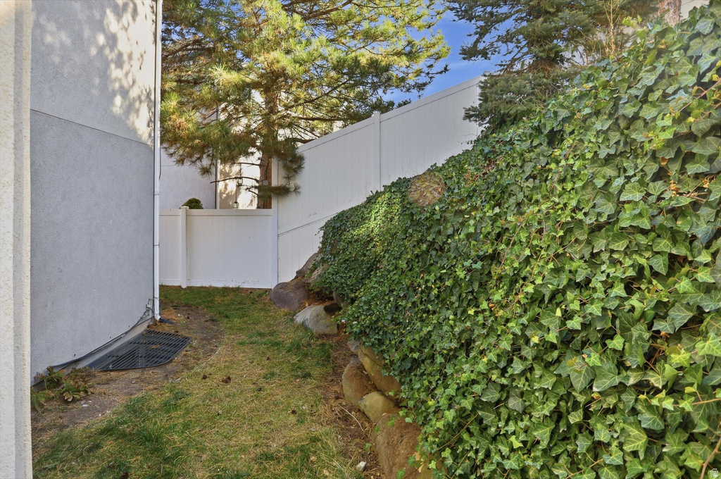 624 E ROCKY KNOLL LN Draper, UT 84020