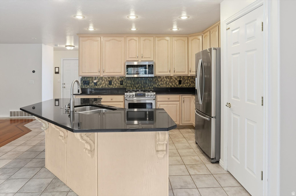 624 E ROCKY KNOLL LN Draper, UT 84020