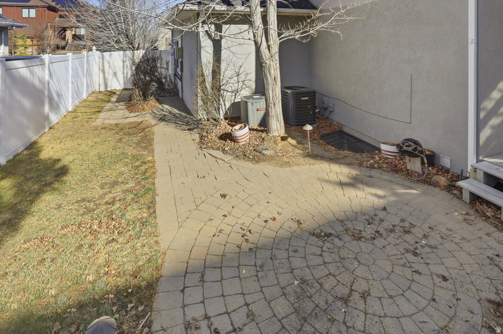 624 E ROCKY KNOLL LN Draper, UT 84020