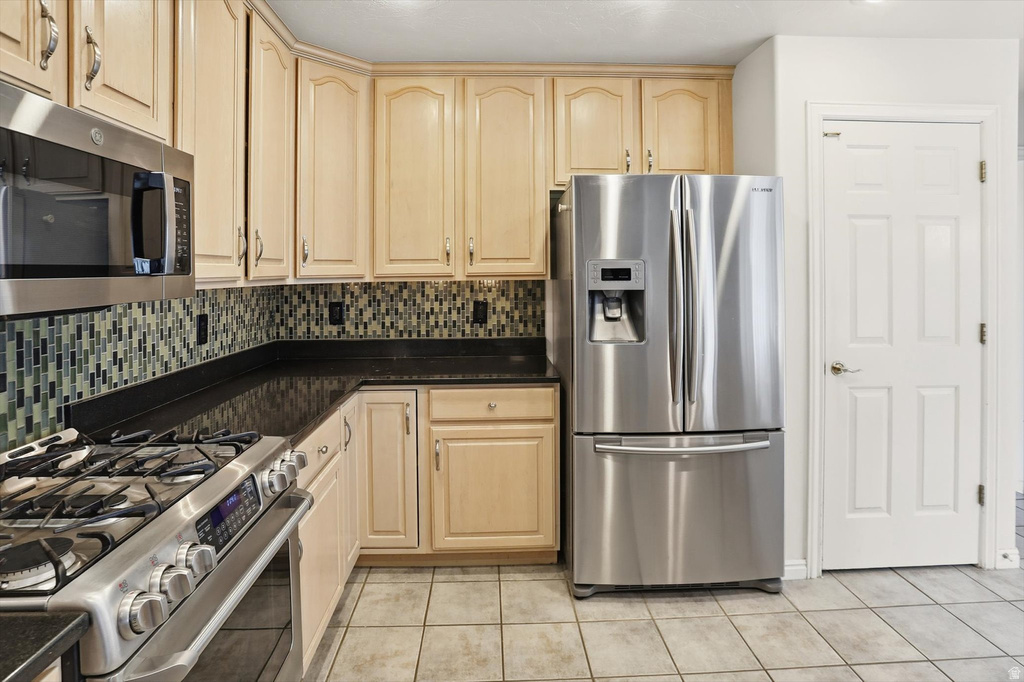 624 E ROCKY KNOLL LN Draper, UT 84020