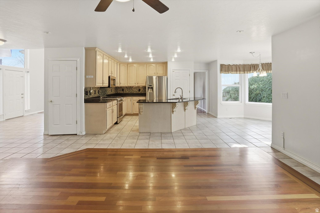 624 E ROCKY KNOLL LN Draper, UT 84020