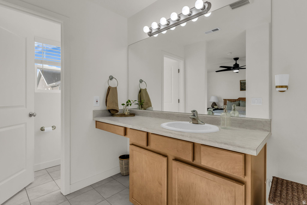 1954 W PARKVIEW DR Syracuse, UT 84075