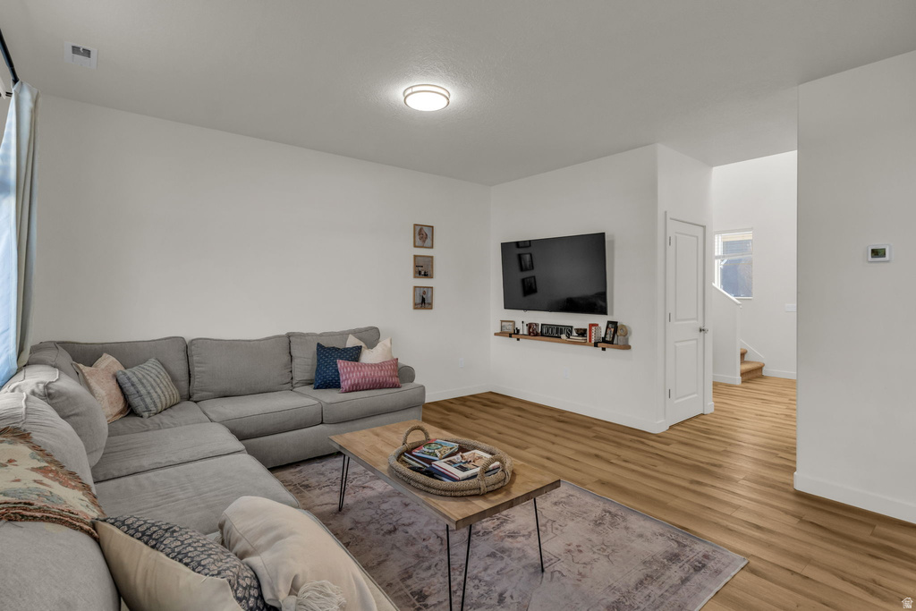 1954 W PARKVIEW DR Syracuse, UT 84075