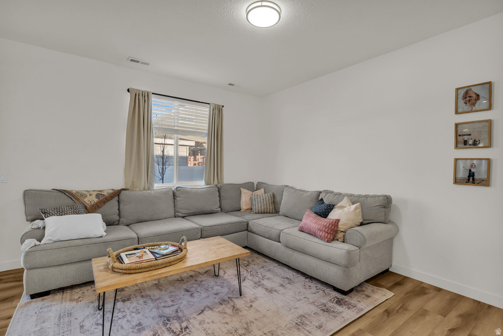 1954 W PARKVIEW DR Syracuse, UT 84075