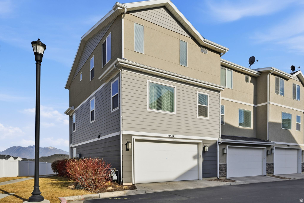 10847 S BIG MEADOW DR South Jordan, UT 84009