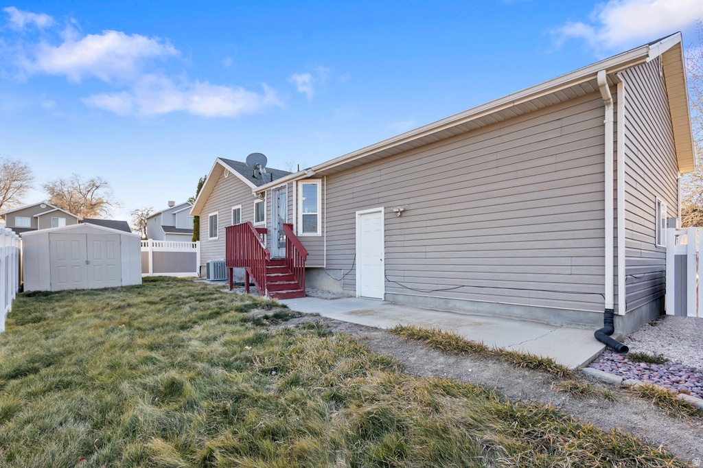 4571 S STONEWOOD DR West Valley City, UT 84119