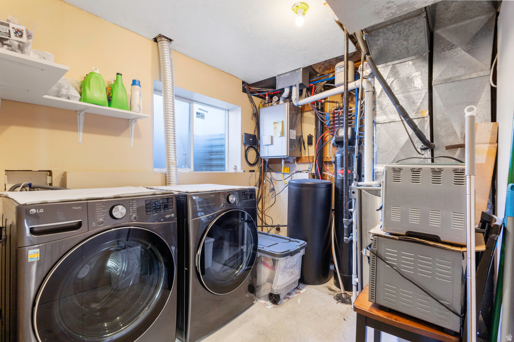 4571 S STONEWOOD DR West Valley City, UT 84119