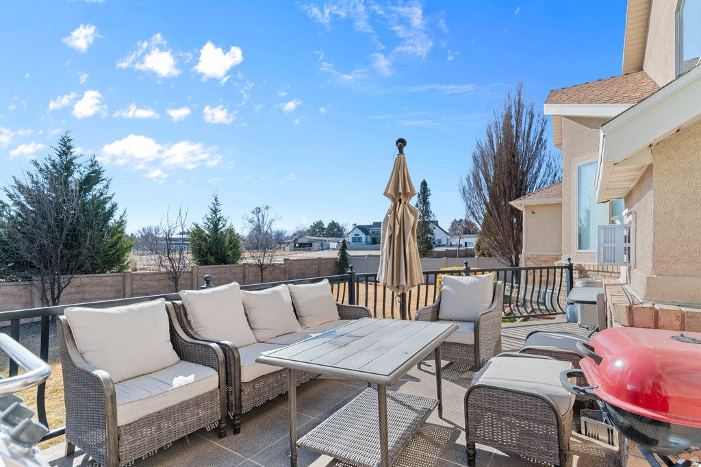 2767 W AMINI WAY South Jordan, UT 84095