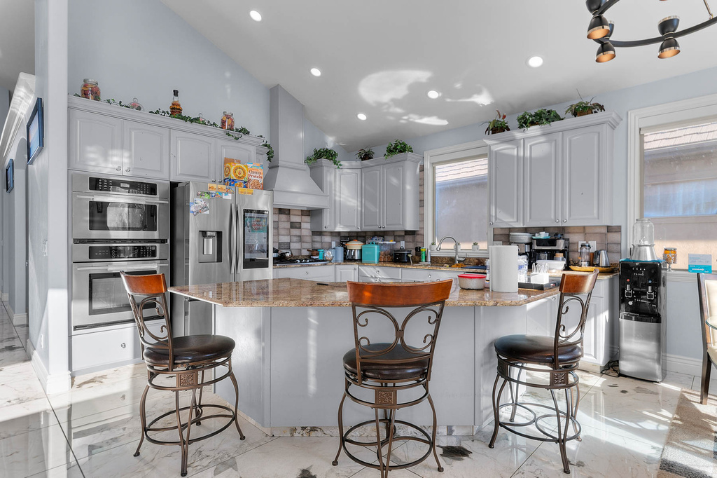 2767 W AMINI WAY South Jordan, UT 84095