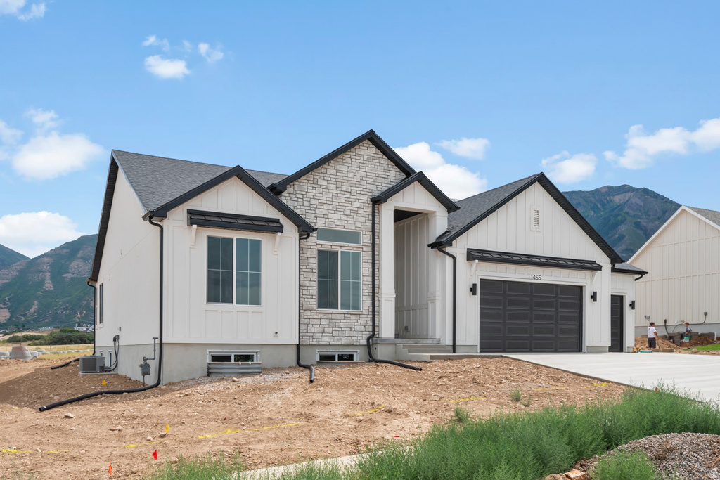 613 S 175 E Hyde Park, UT 84318