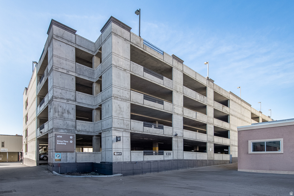 69 E CENTER ST Provo, UT 84606