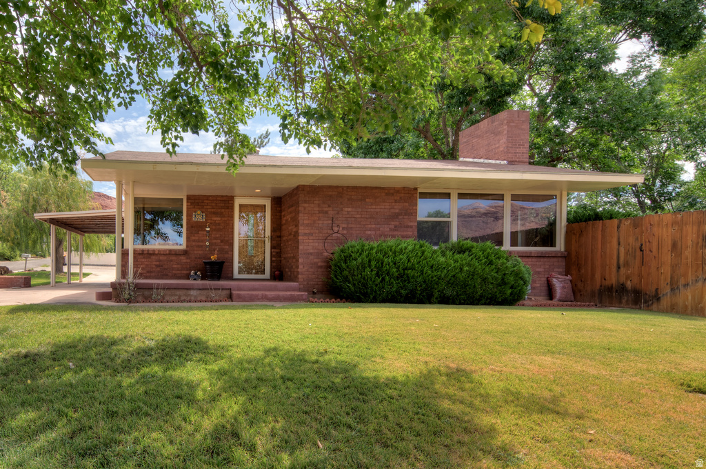 552 NICHOLS LN Moab, UT 84532