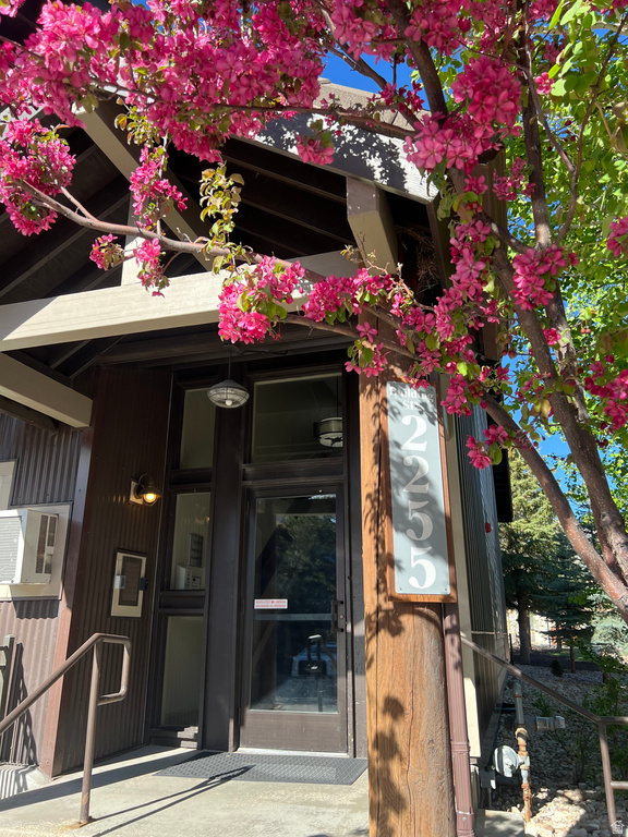 2255 SIDEWINDER DR #610 Park City, UT 84060