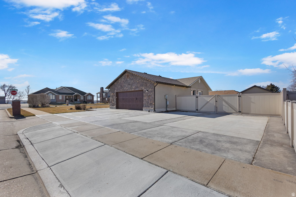 5581 S 100 W Washington Terrace, UT 84405