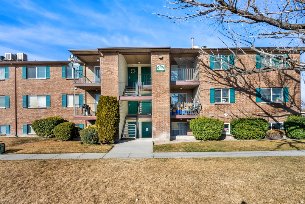 4194 S OAK MEADOWS DR #30 Taylorsville, UT 84123