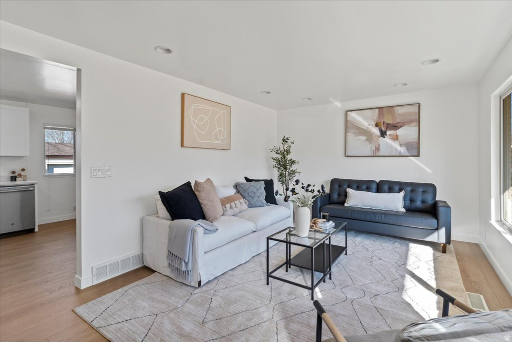 1654 S 100 E Bountiful, UT 84010