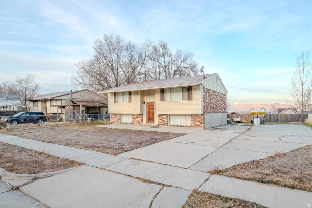 10522 S AMARYLLIS ST Sandy, UT 84094
