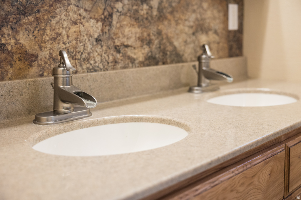 9274 N 8500 E Tridell, UT 84076