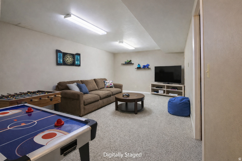 9274 N 8500 E Tridell, UT 84076