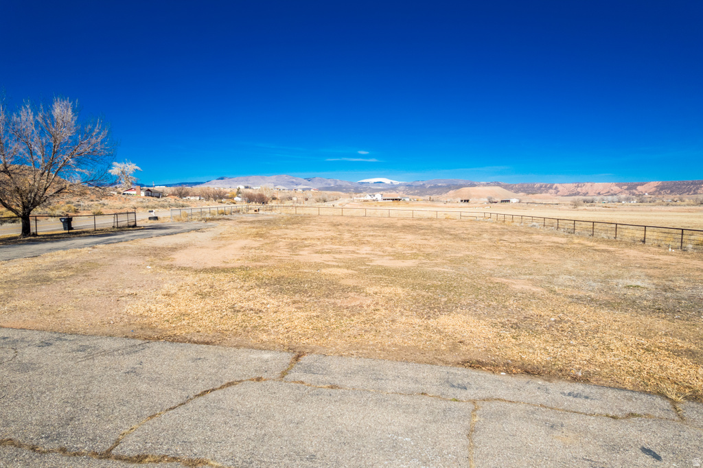 9274 N 8500 E Tridell, UT 84076