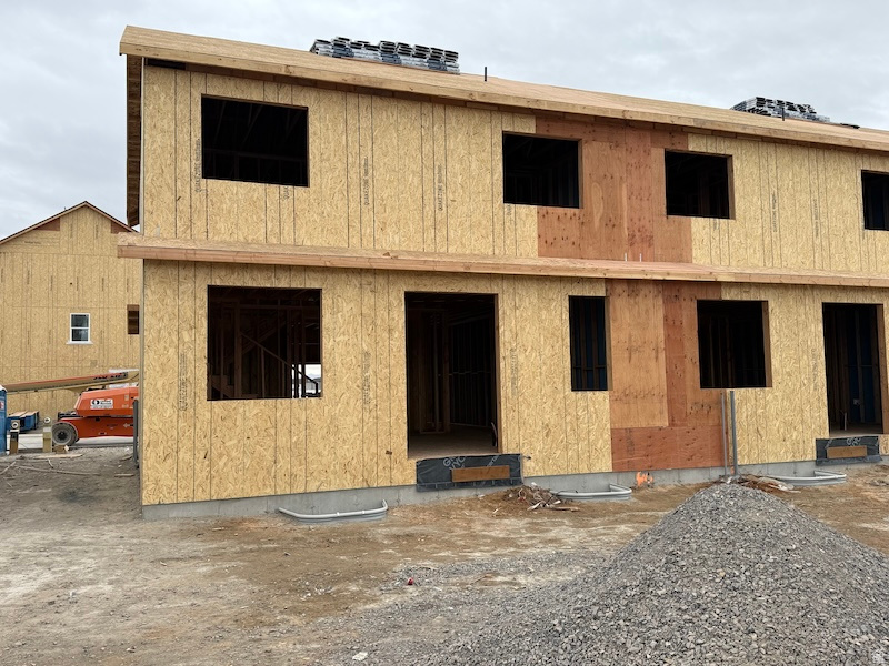 639 E RYEGRASS DR #307 Eagle Mountain, UT 84005