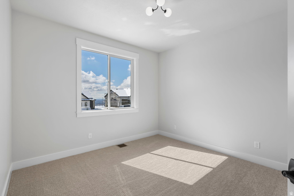 656 E MOUNTAIN RD North Ogden, UT 84414