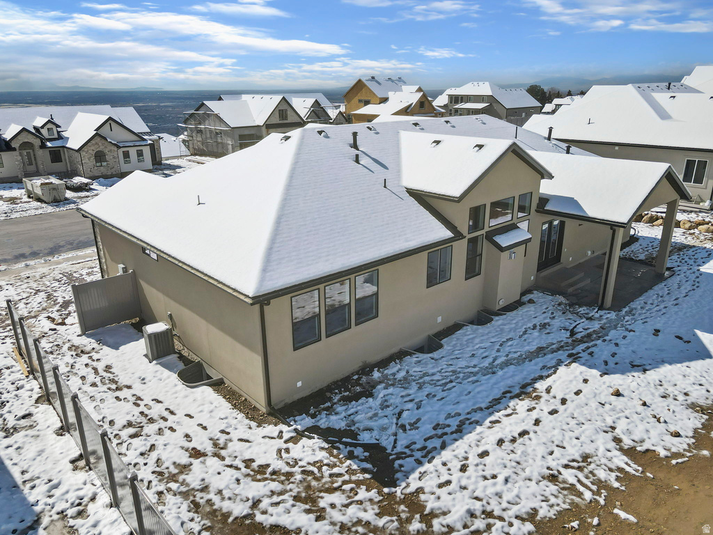 656 E MOUNTAIN RD North Ogden, UT 84414