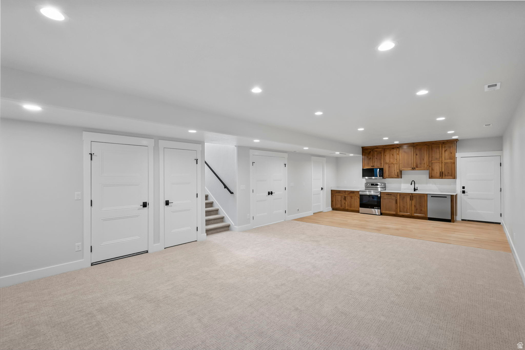 656 E MOUNTAIN RD North Ogden, UT 84414