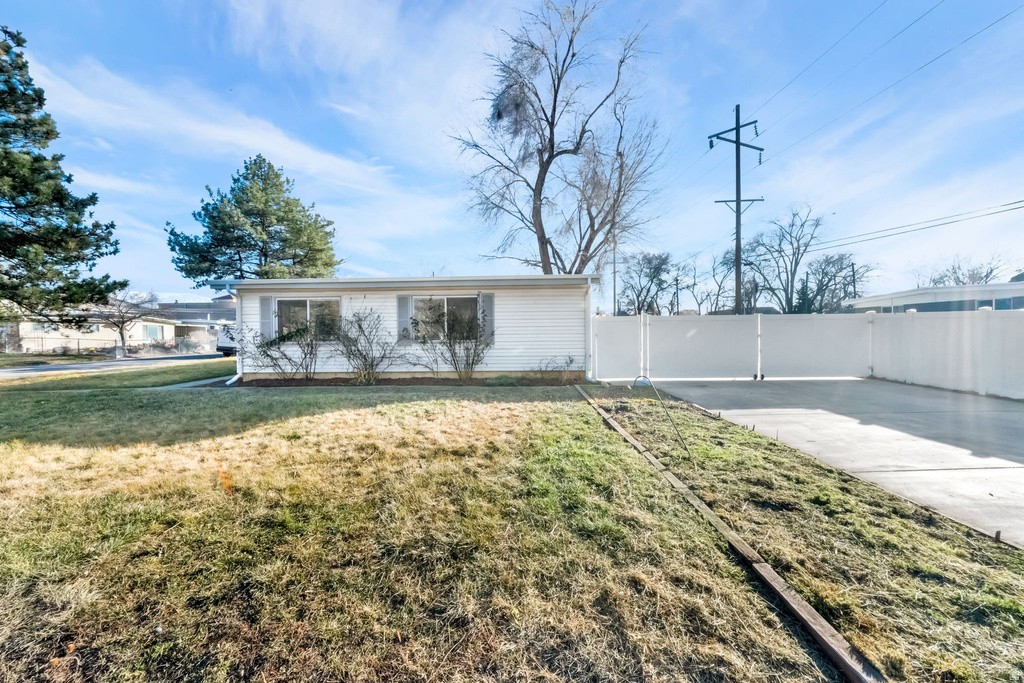 3410 S 1940 W West Valley City, UT 84119