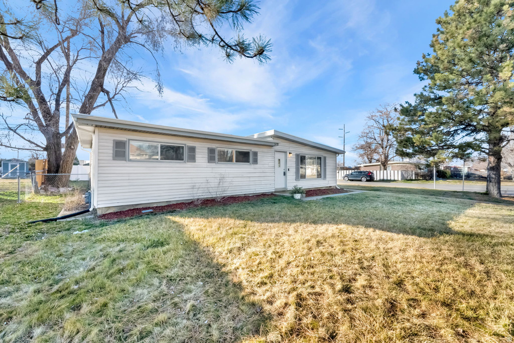 3410 S 1940 W West Valley City, UT 84119