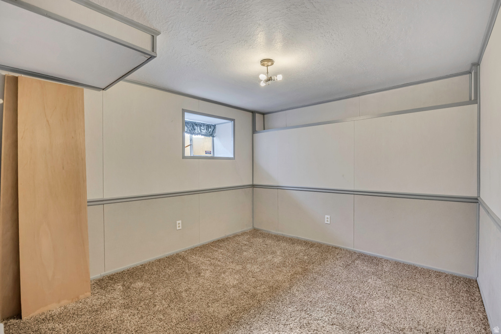 220 E PIONEER AVE Sandy, UT 84070