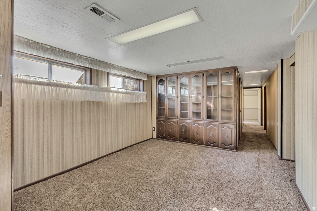 220 E PIONEER AVE Sandy, UT 84070