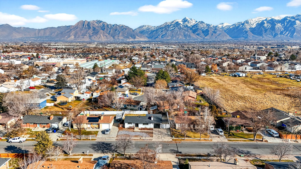 7265 S 1975 W West Jordan, UT 84084