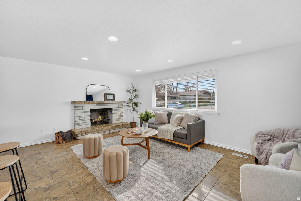 7265 S 1975 W West Jordan, UT 84084