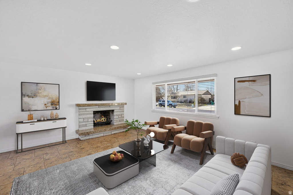 7265 S 1975 W West Jordan, UT 84084