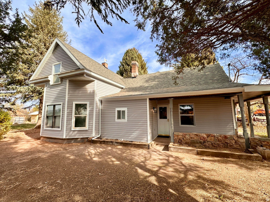 219 E 100 N Paragonah, UT 84760
