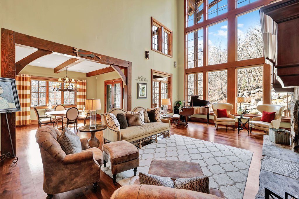 8807 N TIMPHAVEN RD Sundance, UT 84604