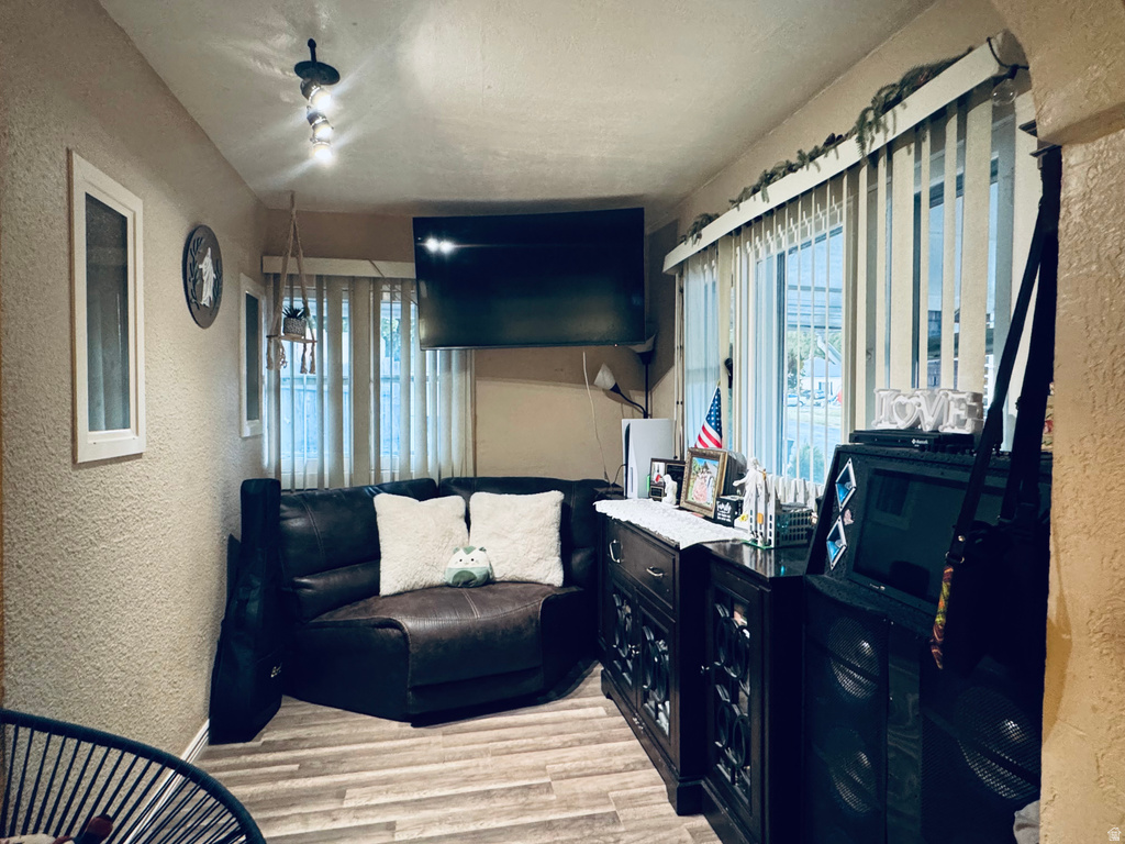 680 KERSHAW ST Ogden, UT 84403