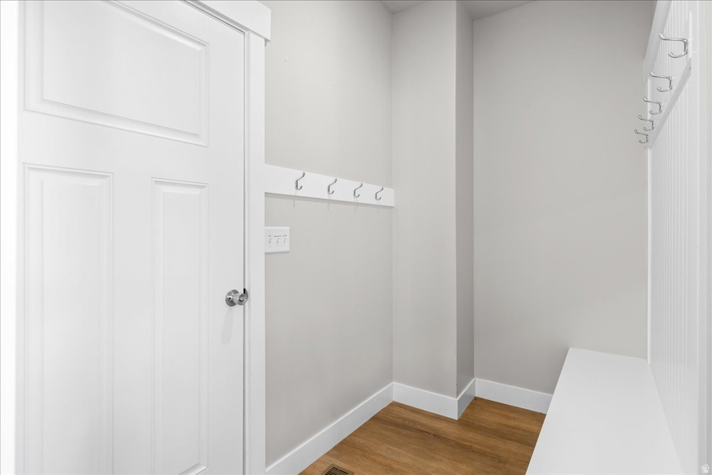 889 E 600 N Hyde Park, UT 84318