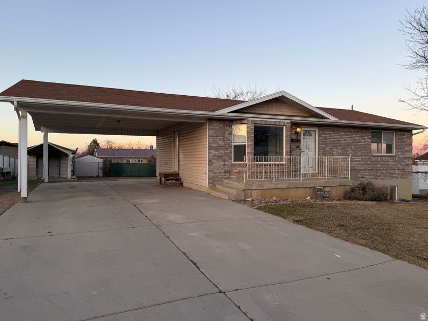 643 E 400 N Payson, UT 84651