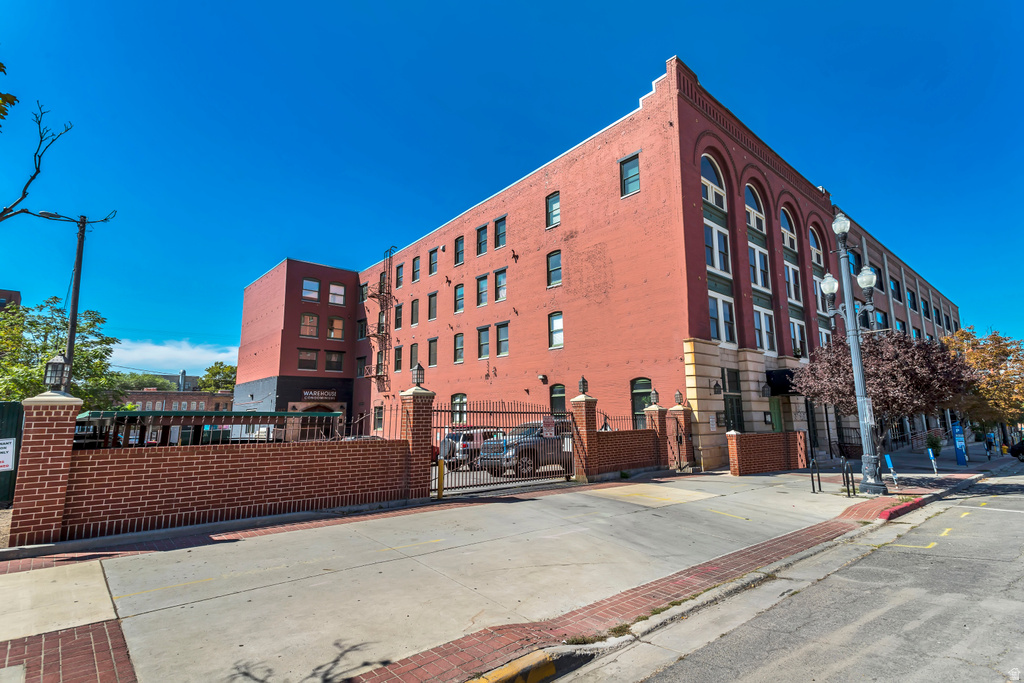 327 W 200 S #305 Salt Lake City, UT 84101