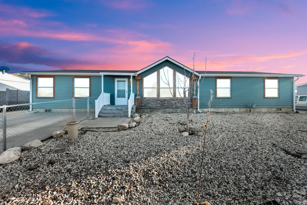 745 VAN DYKE WAY Tooele, UT 84074