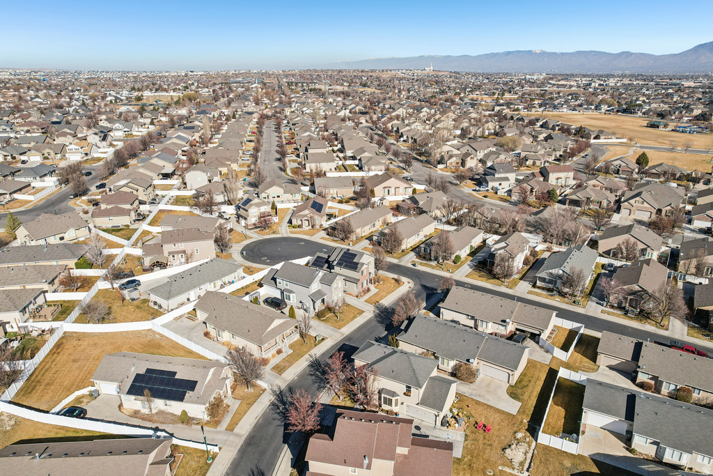 12406 S MAYAN ST Riverton, UT 84096